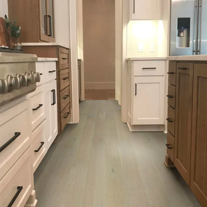MSI WoodHills-Moorville 6.5"X48" - 7MM Thickness-1.2MIL Veneer (21.67 sq.ft./ctn)
