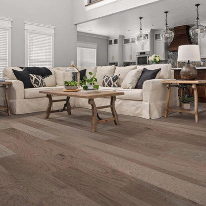 SHAW- PIEDMONT HICKORY ENGINEERED HARDWOOD - 6.38"W X 3/8" T ( 30.48 SQFT / BOX )