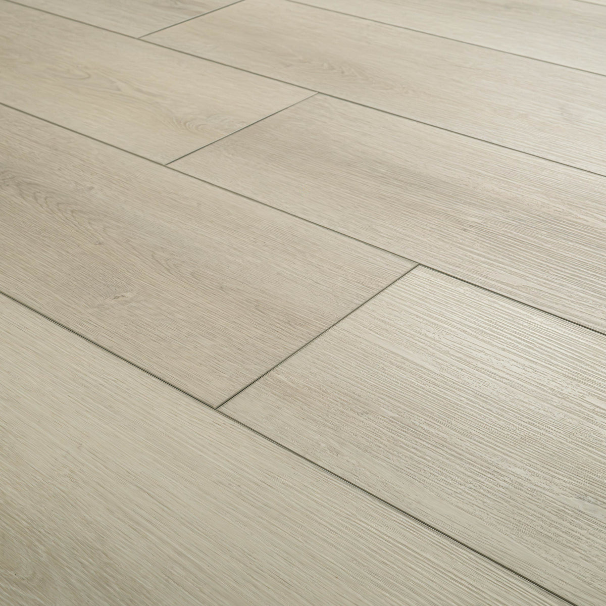 MSI XL Cyrus Honeybella Oak 9 in. x 60 in. 5mm Rigid Core Luxury Vinyl Plank Flooring, Click Lock, Waterproof, 12 MIL Wear Layer