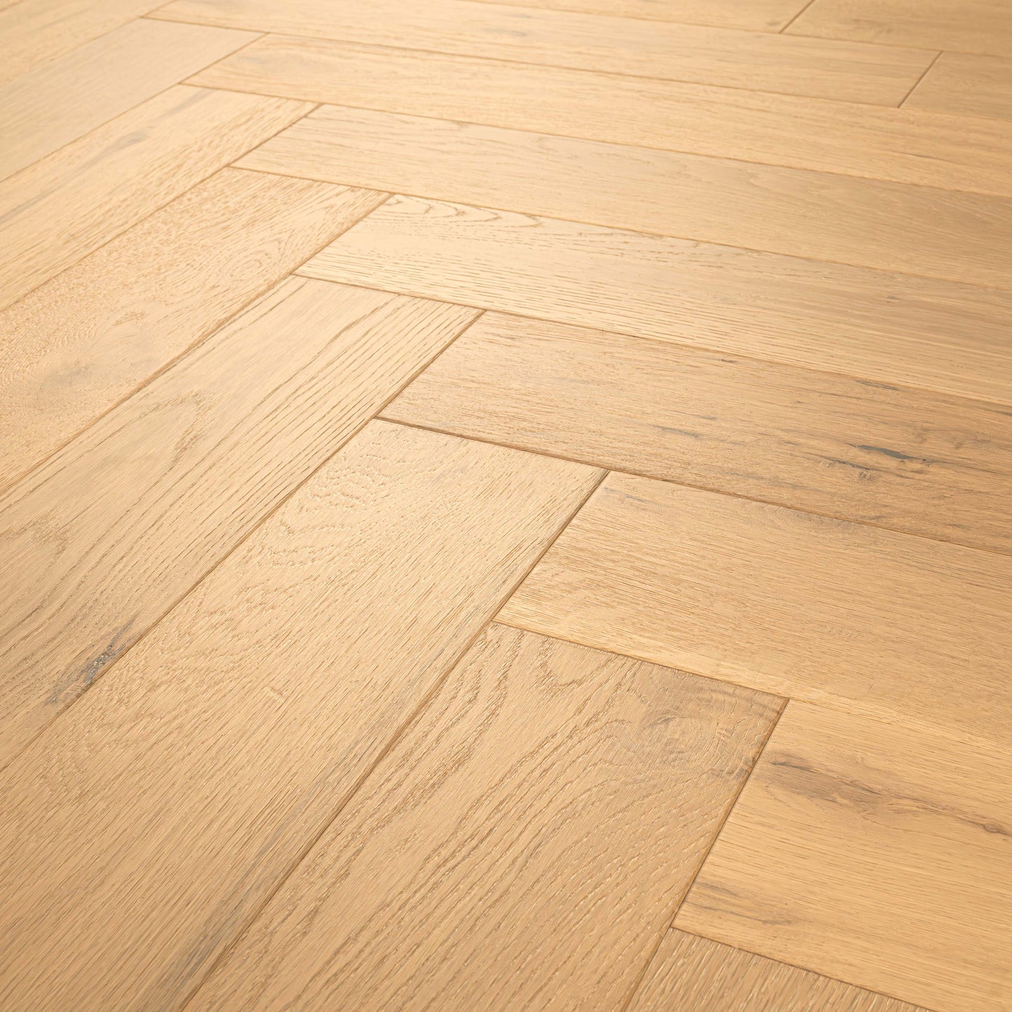 MSI McCarran-Bramlett Herringbone Engineered Hardwood 5"W X 24"L 5/8 Thickness 4MM Veneer (15.5sqft/Box)