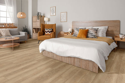 SHORECLIFFS SCHERTZ OAK 9" X 87" - 12MM 30 MIL CLICK LOCK WATERPROOF RIGID CORE (32.40/BOX)