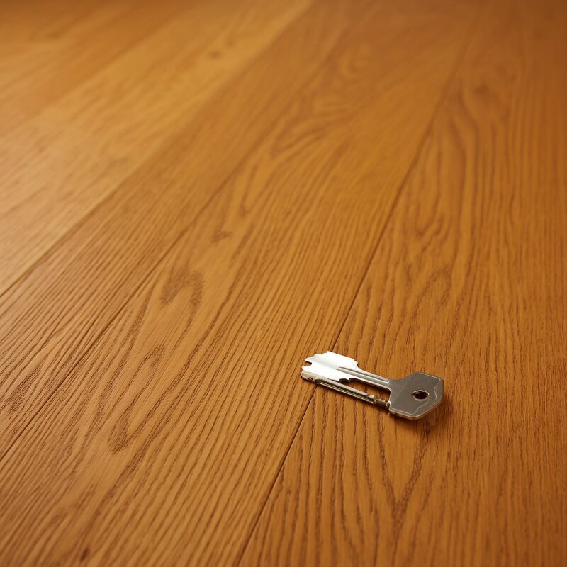 Scratch-resistant durable flooring surface